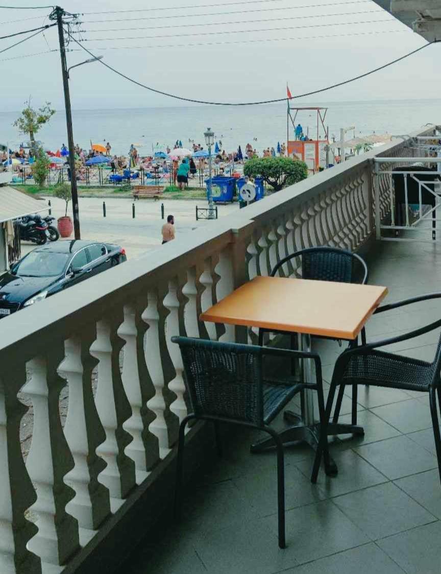 Iliana Hotel Paralia Eksteriør billede